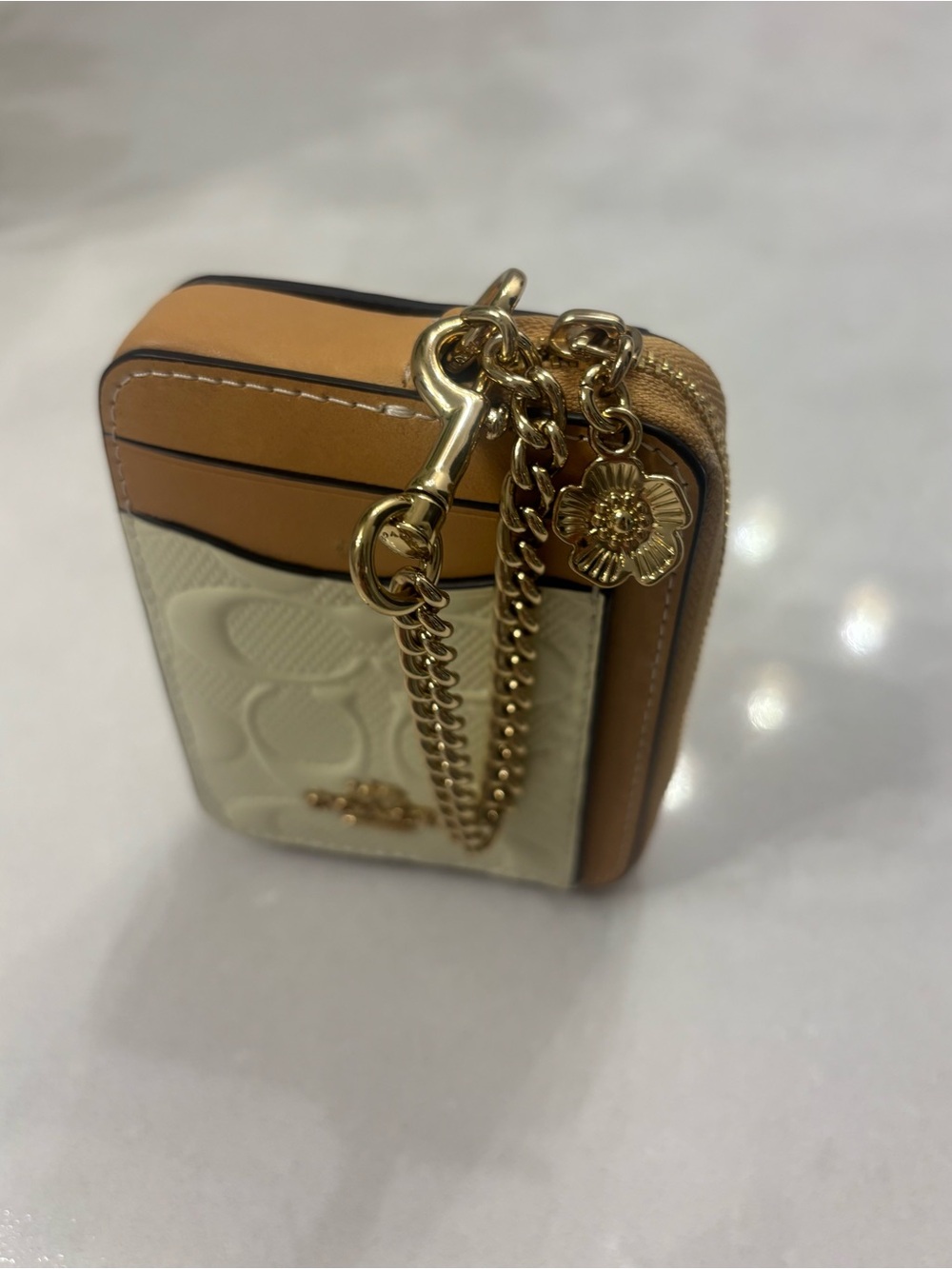 Coach Cream and Tan Signature Leather Cardholder with Charm Chain (New) - Picture 2 of 5